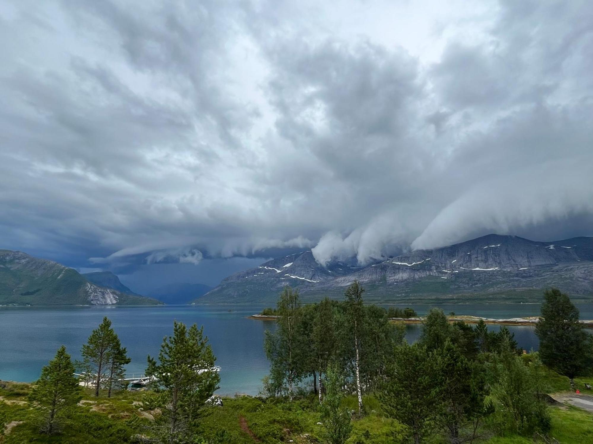 Unique holdiay home in spectacular Efjord Ballangen Extérieur photo