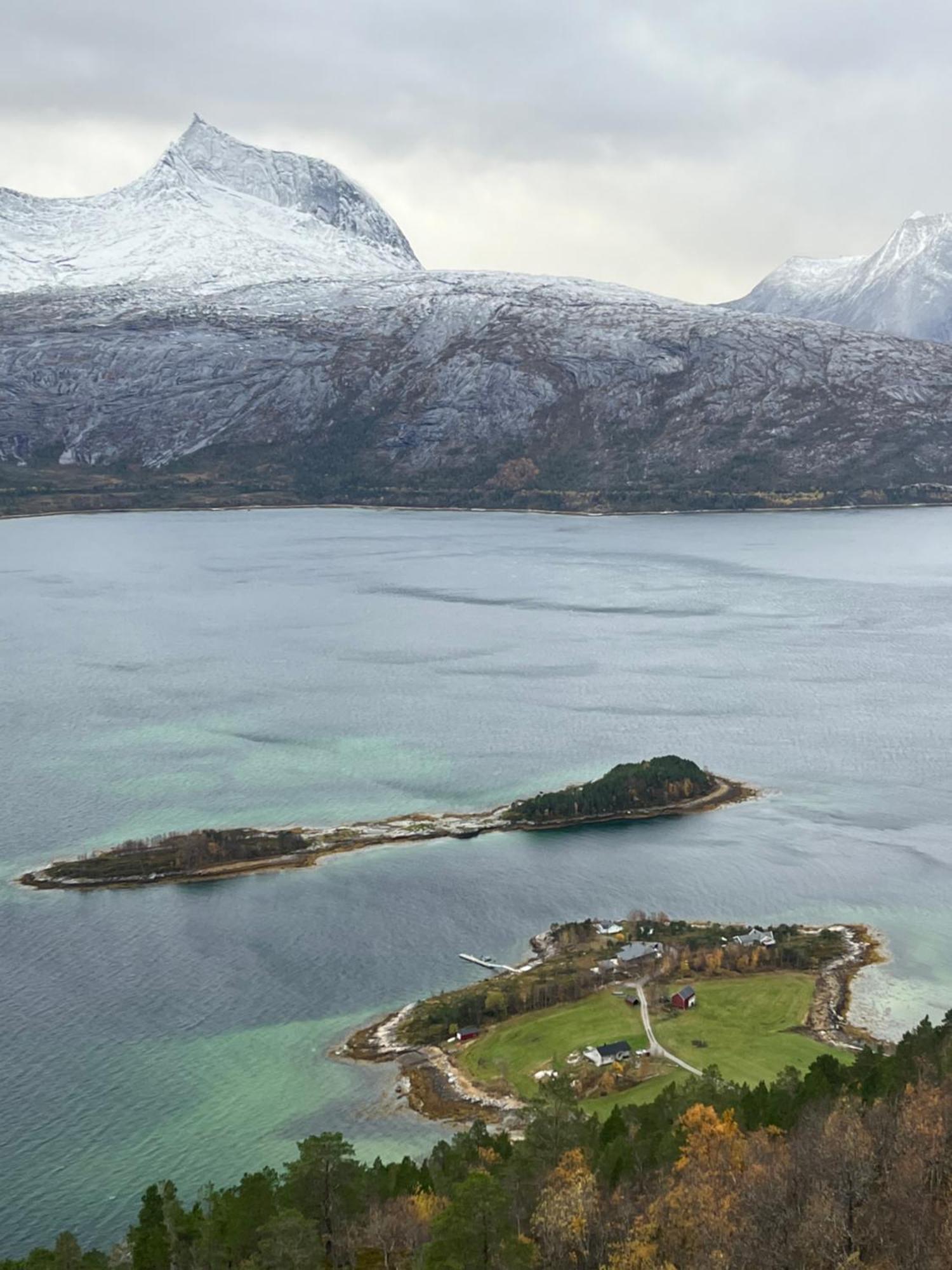 Unique holdiay home in spectacular Efjord Ballangen Extérieur photo