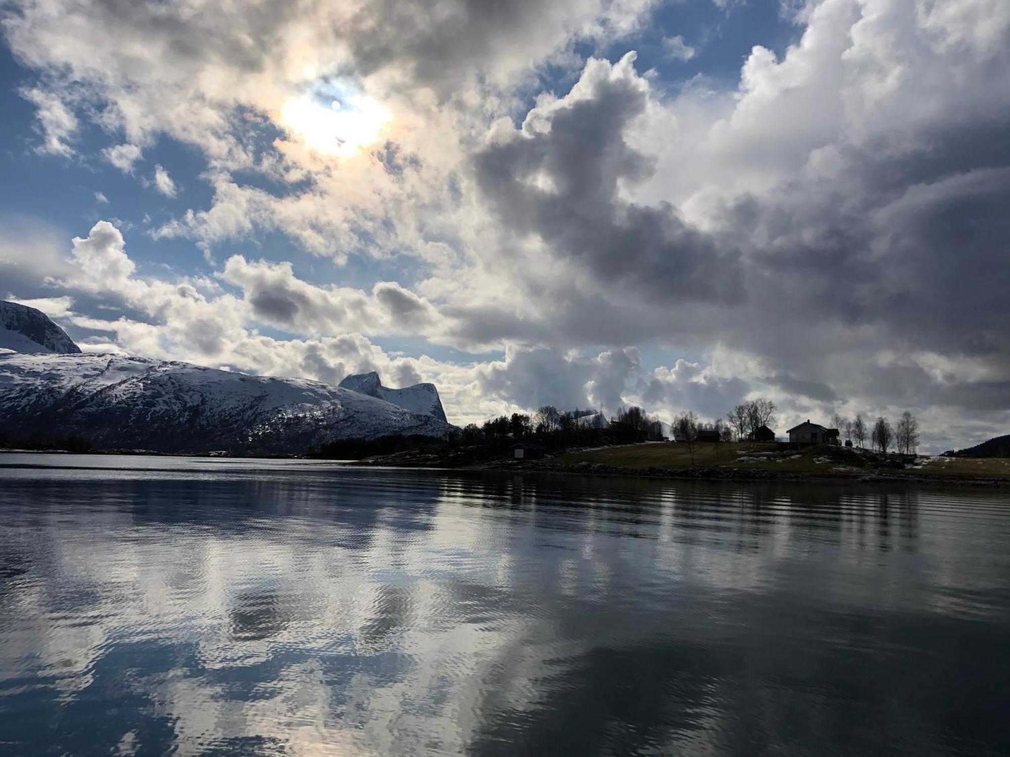 Unique holdiay home in spectacular Efjord Ballangen Extérieur photo